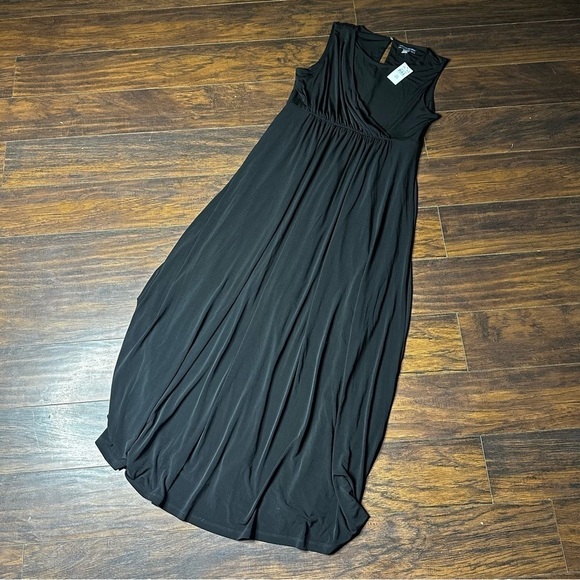 A Pea in the Pod Black Long Sleeveless Evening Gown Dress - Picture 2 of 4